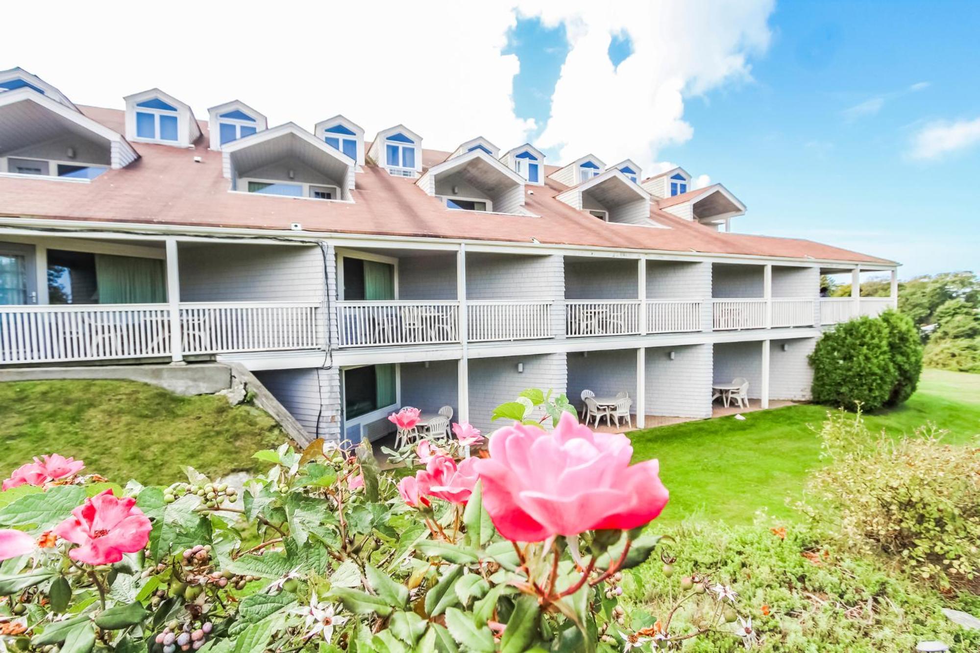 Oceancliff I & Ii Resort